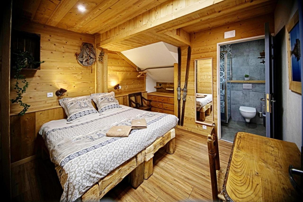 Chalet Hotel La Tuviere Bike Inn Saint-Jean-de-Maurienne Eksteriør billede